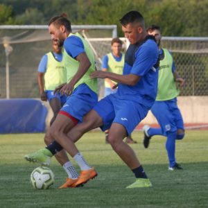 &Mu;&epsilon; &pi;&rho;&omicron;&pi;ό&nu;&eta;&sigma;&eta; &sigma;&tau;&omicron; &Pi;&Epsilon;&Alpha;&Kappa;&Iota; &xi;&epsilon;&kappa;ί&nu;&eta;&sigma;&alpha;&nu; &omicron;&iota; &upsilon;&pi;&omicron;&chi;&rho;&epsilon;ώ&sigma;&epsilon;&iota;&sigmaf; &gamma;&iota;&alpha; &tau;&omicron;&upsilon;&sigmaf; &pi;&omicron;&delta;&omicron;&sigma;&phi;&alpha;&iota;&rho;&iota;&sigma;&tau;έ&sigmaf; &mu;&alpha;&sigmaf; &gamma;&iota;&alpha; &tau;&eta; &nu;έ&alpha; &sigma;&epsilon;&zeta;ό&nu;. &Kappa;&alpha;&nu;&omicron;&nu;&iota;&kappa;ά &epsilon;&nu;&sigma;&omega;&mu;&alpha;&tau;ώ&theta;&eta;&kappa;&epsilon; &sigma;&tau;&eta;&nu; &omicron;&mu;ά&delta;&alpha; &kappa;&alpha;&iota; &omicron; Leo &sigma;ή&mu;&epsilon;&rho;&alpha;, &mu;&epsilon;&tau;ά &tau;&eta;&nu; &omicron;&lambda;&omicron;&kappa;&lambda;ή&rho;&omega;&sigma;&eta; &tau;&omega;&nu; &epsilon;&rho;&gamma;&omicron;&mu;&epsilon;&tau;&rho;&iota;&kappa;ώ&nu; &tau;&omicron;&upsilon;. &Mu;&omicron;&nu;&alpha;&delta;&iota;&kappa;&omicron;ί &alpha;&pi;ό&nu;&tau;&epsilon;&sigmaf; &omicron;&iota; Naumets &kappa;&alpha;&iota; Krizman &pi;&omicron;&upsilon; &epsilon;ί&nu;&alpha;&iota; &sigma;&epsilon; &delta;&iota;&alpha;&delta;&iota;&kappa;&alpha;&sigma;ί&alpha; &epsilon;&pi;&iota;&sigma;&tau;&rho;&omicron;&phi;ή&sigmaf; &mu;έ&chi;&rho;&iota; &tau;έ&lambda;&omicron;&sigmaf; &tau;&eta;&sigmaf; &epsilon;&beta;&delta;&omicron;&mu;ά&delta;&alpha;&sigmaf; &alpha;&pi;ό &tau;&iota;&sigmaf; &chi;ώ&rho;&epsilon;&sigmaf; &tau;&omicron;&upsilon;&sigmaf; &mu;&epsilon; &tau;&omicron;&upsilon;&sigmaf; &iota;&sigma;&chi;ύ&omicron;&nu;&tau;&epsilon;&sigmaf; &pi;&epsilon;&rho;&iota;&omicron;&rho;&iota;&sigma;&mu;&omicron;ύ&sigmaf; &epsilon;&xi;&alpha;&iota;&tau;ί&alpha;&sigmaf; &tau;&omicron;&upsilon; Covid-19.

&Gamma;&iota;&alpha; &tau;&omicron;&upsilon;&sigmaf; &upsilon;&pi;ό&lambda;&omicron;&iota;&pi;&omicron;&upsilon;&sigmaf; &pi;&omicron;&delta;&omicron;&sigma;&phi;&alpha;&iota;&rho;&iota;&sigma;&tau;έ&sigmaf; &tau;&omicron; &pi;&rho;ό&gamma;&rho;&alpha;&mu;&mu;&alpha; &epsilon;ί&chi;&epsilon; &pi;&rho;&omicron;&pi;ό&nu;&eta;&sigma;&eta; &epsilon;&nu;&epsilon;&rho;&gamma;&omicron;&pi;&omicron;ί&eta;&sigma;&eta;&sigmaf; &mu;&epsilon;&tau;ά &tau;&eta;&nu; &alpha;&pi;&alpha;&rho;&alpha;ί&tau;&eta;&tau;&eta; &pi;&rho;&omicron;&theta;έ&rho;&mu;&alpha;&nu;&sigma;&eta; &kappa;&alpha;&iota; &sigma;&tau;&eta; &sigma;&upsilon;&nu;έ&chi;&epsilon;&iota;&alpha; &pi;&alpha;&iota;&chi;&nu;ί&delta;&iota;&alpha; &sigma;&epsilon; &mu;&iota;&kappa;&rho;ό &chi;ώ&rho;&omicron;. &Mu;&alpha;&zeta;ί &mu;&epsilon; &tau;&eta;&nu; 1&eta; &omicron;&mu;ά&delta;&alpha; &sigma;&upsilon;&mu;&mu;&epsilon;&tau;&epsilon;ί&chi;&alpha;&nu; &kappa;&alpha;&iota; &pi;&omicron;&delta;&omicron;&sigma;&phi;&alpha;&iota;&rho;&iota;&sigma;&tau;έ&sigmaf; &alpha;&pi;ό &tau;&eta;&nu; &Kappa;19 &gamma;&iota;&alpha; &lambda;ό&gamma;&omicron;&upsilon;&sigmaf; &alpha;&xi;&iota;&omicron;&lambda;ό&gamma;&eta;&sigma;&eta;&sigmaf;.

&Sigma;&upsilon;&nu;έ&chi;&epsilon;&iota;&alpha; &sigma;&tau;&eta;&nu; &pi;&rho;&omicron;&epsilon;&tau;&omicron;&iota;&mu;&alpha;&sigma;ί&alpha; &alpha;ύ&rho;&iota;&omicron;, &mu;&epsilon; &delta;&iota;&pi;&lambda;ή &pi;&rho;&omicron;&pi;ό&nu;&eta;&sigma;&eta;, &pi;&rho;&omega;ί, &alpha;&pi;ό&gamma;&epsilon;&upsilon;&mu;&alpha; &sigma;&tau;&omicron; &Pi;&Epsilon;&Alpha;&Kappa;&Iota;.

Link: http://pasgiannina.gr/training/training-22-07-20/

#pas #pasgiannina #pasgianninafc #pastraining