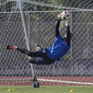 &Nu;&omega;&rho;ί&sigmaf; &tau;&omicron; &pi;&rho;&omega;ί ή&tau;&alpha;&nu; &tau;&omicron; &rho;&alpha;&nu;&tau;&epsilon;&beta;&omicron;ύ &tau;&omega;&nu; &pi;&omicron;&delta;&omicron;&sigma;&phi;&alpha;&iota;&rho;&iota;&sigma;&tau;ώ&nu; &mu;&alpha;&sigmaf; &sigma;ή&mu;&epsilon;&rho;&alpha; &sigma;&tau;&omicron; &Pi;&Epsilon;&Alpha;&Kappa;&Iota;, &gamma;&iota;&alpha; &tau;&eta;&nu; &pi;&rho;&omicron;&pi;ό&nu;&eta;&sigma;&eta; &tau;&omicron;&upsilon;&sigmaf;, &epsilon;&xi;&alpha;&iota;&tau;ί&alpha;&sigmaf; &kappa;&alpha;&iota; &tau;&omega;&nu; &upsilon;&psi;&eta;&lambda;ώ&nu; &theta;&epsilon;&rho;&mu;&omicron;&kappa;&rho;&alpha;&sigma;&iota;ώ&nu; &tau;&eta;&sigmaf; &epsilon;&pi;&omicron;&chi;ή&sigmaf;.

&Gamma;&iota;&alpha; &sigma;ή&mu;&epsilon;&rho;&alpha; &lambda;&omicron;&iota;&pi;ό&nu; &epsilon;ί&chi;&alpha;&nu; &alpha;&sigma;&kappa;ή&sigma;&epsilon;&iota;&sigmaf; &epsilon;&nu;&delta;&upsilon;&nu;ά&mu;&omega;&sigma;&eta;&sigmaf; &kappa;&alpha;&iota; &alpha;&nu;&tau;&omicron;&chi;ή&sigmaf; &gamma;&iota;&alpha; &xi;&epsilon;&kappa;ί&nu;&eta;&mu;&alpha;, &epsilon;&nu;ώ &sigma;&tau;&eta; &sigma;&upsilon;&nu;έ&chi;&epsilon;&iota;&alpha; &pi;έ&rho;&alpha;&sigma;&alpha;&nu; &sigma;&epsilon; &pi;&alpha;&iota;&chi;&nu;ί&delta;&iota;&alpha; &kappa;&alpha;&tau;&omicron;&chi;ή&sigmaf; &kappa;&alpha;&iota; &kappa;&upsilon;&kappa;&lambda;&omicron;&phi;&omicron;&rho;ί&alpha;&sigmaf; &upsilon;&pi;ό &tau;&eta;&nu; &epsilon;&pi;ί&beta;&lambda;&epsilon;&psi;&eta; &tau;&omicron;&upsilon; &pi;&rho;&omicron;&pi;&omicron;&nu;&eta;&tau;&iota;&kappa;&omicron;ύ team. 

&Pi;&alpha;&rho;ά&lambda;&lambda;&eta;&lambda;&alpha; &sigma;ή&mu;&epsilon;&rho;&alpha; &omicron;&lambda;&omicron;&kappa;&lambda;ή&rho;&omega;&sigma;&alpha;&nu; &kappa;&alpha;&iota; &tau;&iota;&sigmaf; &epsilon;&rho;&gamma;&omicron;&mu;&epsilon;&tau;&rho;&iota;&kappa;έ&sigmaf; &tau;&omicron;&upsilon;&sigmaf; &epsilon;&xi;&epsilon;&tau;ά&sigma;&epsilon;&iota;&sigmaf; &omicron;&iota; Naumets, Krizman &kappa;&alpha;&iota; Leo &epsilon;&xi;&alpha;&iota;&tau;ί&alpha;&sigmaf; &tau;&omega;&nu; &kappa;&alpha;&theta;&upsilon;&sigma;&tau;&epsilon;&rho;&eta;&mu;έ&nu;&omega;&nu; &alpha;&phi;ί&xi;&epsilon;&omega;&nu; &tau;&omicron;&upsilon;&sigmaf; &mu;&epsilon; &tau;&omicron;&upsilon;&sigmaf; &iota;&sigma;&chi;ύ&omicron;&nu;&tau;&epsilon;&sigmaf; &pi;&epsilon;&rho;&iota;&omicron;&rho;&iota;&sigma;&mu;&omicron;ύ&sigmaf;, &sigma;&tau;&iota;&sigmaf; &pi;&tau;ή&sigma;&epsilon;&iota;&sigmaf;, &gamma;&iota;&alpha; &tau;&eta;&nu; &epsilon;&xi;ά&pi;&lambda;&omega;&sigma;&eta; &tau;&omicron;&upsilon; Covid-19.

&Epsilon;&pi;ό&mu;&epsilon;&nu;&eta; &pi;&rho;&omicron;&pi;ό&nu;&eta;&sigma;&eta; &gamma;&iota;&alpha; &tau;&eta;&nu; &omicron;&mu;ά&delta;&alpha;, &Delta;&epsilon;&upsilon;&tau;έ&rho;&alpha; &alpha;&pi;ό&gamma;&epsilon;&upsilon;&mu;&alpha;, &mu;&epsilon;&tau;ά &tau;&omicron; &alpha;&upsilon;&rho;&iota;&alpha;&nu;ό &tau;&omicron;&upsilon;&sigmaf; &rho;&epsilon;&pi;ό.

Link: http://pasgiannina.gr/training/training-25-07-20/

#pas #pasgiannina #pasgianninafc #pastraining