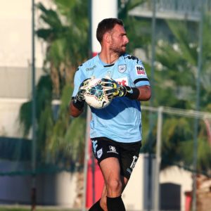 1-0 &tau;&omicron; &tau;&epsilon;&lambda;&iota;&kappa;ό score &sigma;&tau;&omicron; &phi;&iota;&lambda;&iota;&kappa;ό &tau;&eta;&sigmaf; &omicron;&mu;ά&delta;&alpha;&sigmaf; &mu;&alpha;&sigmaf; &mu;&epsilon; &tau;&omicron;&nu; &Omicron;&lambda;&upsilon;&mu;&pi;&iota;&alpha;&kappa;ό, &sigma;&tau;&omicron; &pi;&rho;&omicron;&pi;&omicron;&nu;&eta;&tau;&iota;&kappa;ό &kappa;έ&nu;&tau;&rho;&omicron; &tau;&omicron;&upsilon; &Rho;έ&nu;&tau;&eta;. 

&Alpha;&rho;&kappa;&epsilon;&tau;έ&sigmaf; &epsilon;&upsilon;&kappa;&alpha;&iota;&rho;ί&epsilon;&sigmaf; &epsilon;ί&chi;&epsilon; &omicron; &Pi;&Alpha;&Sigma; &gamma;&iota;&alpha; &tau;&eta;&nu; &epsilon;&pi;&iota;&kappa;&rho;ά&tau;&eta;&sigma;&eta; &sigma;&tau;&eta; &delta;&iota;ά&rho;&kappa;&epsilon;&iota;&alpha; &tau;&omicron;&upsilon; &alpha;&gamma;ώ&nu;&alpha; &mu;&epsilon; &kappa;&upsilon;&rho;&iota;ό&tau;&epsilon;&rho;&epsilon;&sigmaf; &tau;&omicron; &delta;&omicron;&kappa;ά&rho;&iota; &tau;&omicron;&upsilon; &Sigma;ά&lambda;&iota;&alpha;&kappa;&alpha; &mu;&epsilon;&tau;ά &alpha;&pi;ό &alpha;&pi;&epsilon;&upsilon;&theta;&epsilon;ί&alpha;&sigmaf; &epsilon;&kappa;&tau;έ&lambda;&epsilon;&sigma;&eta; &phi;ά&omicron;&upsilon;&lambda; &kappa;&alpha;&iota; &tau;&eta;&nu; &pi;&alpha;&rho;&alpha;&lambda;ί&gamma;&omicron; &iota;&sigma;&omicron;&phi;ά&rho;&iota;&sigma;&eta; &mu;&epsilon; &tau;&omicron;&nu; &Epsilon;&lambda;&epsilon;&upsilon;&theta;&epsilon;&rho;&iota;ά&delta;&eta; &tau;&alpha; &tau;&epsilon;&lambda;&epsilon;&upsilon;&tau;&alpha;ί&alpha; &lambda;&epsilon;&pi;&tau;ά.

&Pi;&Alpha;&Sigma; &Gamma;&Iota;&Alpha;&Nu;&Nu;&Iota;&Nu;&Alpha;  &Alpha;&rho;&gamma;ύ&rho;&eta;&sigmaf; &Gamma;&iota;&alpha;&nu;&nu;ί&kappa;&eta;&sigmaf;

&Epsilon;&nu;&delta;&epsilon;&kappa;ά&delta;&alpha;: &Chi;&Omicron;&Upsilon;&Tau;&Epsilon;&Sigma;&Iota;&Omega;&Tau;&Eta;&Sigma; (66′ &Gamma;&Iota;&Alpha;&Nu;&Nu;&Iota;&Kappa;&Omicron;&Gamma;&Lambda;&Omicron;&Upsilon;), &Pi;&Alpha;&Nu;&Tau;&Epsilon;&Lambda;&Alpha;&Kappa;&Eta;&Sigma; (66′ &Pi;&Alpha;&Nu;&Omicron;&Upsilon;&Rho;&Gamma;&Iota;&Alpha;&Sigma;), &Sigma;&Alpha;&Lambda;&Iota;&Alpha;&Kappa;&Alpha;&Sigma;, &Kappa;&Alpha;&Rho;&Gamma;&Alpha;&Sigma; (82′ &Gamma;&Omega;&Gamma;&Omicron;&Sigma;), PEERSMAN (58′ &Pi;&Eta;&Lambda;&Iota;&Omicron;&Sigma;), &Sigma;&Iota;&Omicron;&Nu;&Tau;&Eta;&Sigma;, CASTRO (C) (70′ &Gamma;&Rho;&Omicron;&Sigma;&Delta;&Alpha;&Nu;&Eta;&Sigma;), &Lambda;&Omega;&Lambda;&Eta;&Sigma; (66′ &Lambda;&Iota;&Alpha;&Sigma;&Omicron;&Sigma;), NAUMETS (81′ &Omicron;&Iota;&Kappa;&Omicron;&Nu;&Omicron;&Mu;&Omicron;&Pi;&Omicron;&Upsilon;&Lambda;&Omicron;&Sigma;), &Pi;&Alpha;&Mu;&Lambda;&Iota;&Delta;&Eta;&Sigma;, LEO (58′ &Epsilon;&Lambda;&Epsilon;&Upsilon;&Theta;&Epsilon;&Rho;&Iota;&Alpha;&Delta;&Eta;&Sigma;)

A&nu;&alpha;&pi;&lambda;&eta;&rho;&omega;&mu;&alpha;&tau;&iota;&kappa;&omicron;ί: &Gamma;&Iota;&Alpha;&Nu;&Nu;&Iota;&Kappa;&Omicron;&Gamma;&Lambda;&Omicron;&Upsilon;, &Gamma;&Omega;&Gamma;&Omicron;&Sigma;, &Omicron;&Iota;&Kappa;&Omicron;&Nu;&Omicron;&Mu;&Omicron;&Pi;&Omicron;&Upsilon;&Lambda;&Omicron;&Sigma;, &Kappa;&Alpha;&Rho;&Tau;&Alpha;&Lambda;&Eta;&Sigma;, &Lambda;&Iota;&Alpha;&Sigma;&Omicron;&Sigma;, &Epsilon;&Lambda;&Epsilon;&Upsilon;&Theta;&Epsilon;&Rho;&Iota;&Alpha;&Delta;&Eta;&Sigma;, &Pi;&Eta;&Lambda;&Iota;&Omicron;&Sigma;, KRIZMAN, &Pi;&Alpha;&Nu;&Omicron;&Upsilon;&Rho;&Gamma;&Iota;&Alpha;&Sigma;, &Gamma;&Rho;&Omicron;&Sigma;&Delta;&Alpha;&Nu;&Eta;&Sigma;, &Delta;&Alpha;&Sigma;&Kappa;&Alpha;&Lambda;&Alpha;&Kappa;&Eta;&Sigma;

📸 : &Iota;&Nu;&Tau;&Iota;&Mu;&Epsilon; sports

#pas #pasgiannina #pasgianninafc #olypas #friendly