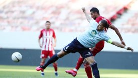 &Omicron;&iota; 1300 &alpha;&gamma;ώ&nu;&epsilon;&sigmaf; &tau;&omicron;&upsilon; &Alpha;&pi;ό&lambda;&lambda;&omega;&nu;&alpha; &sigma;&tau;&eta;&nu; &Alpha;’ &Epsilon;&theta;&nu;&iota;&kappa;ή / Superleague &kappa;&alpha;&iota; &omicron;&iota; &alpha;&rho;&iota;&theta;&mu;&omicron;ί &tau;&eta;&sigmaf; &alpha;&gamma;&omega;&nu;&iota;&sigma;&tau;&iota;&kappa;ή&sigmaf;