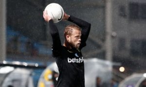 Σούντγκρεν: «Δύσκολο να κερδίσεις όταν παίζεις…πόλο» (vid)