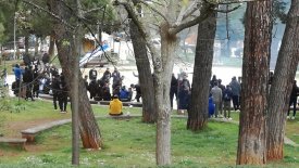 &Alpha;&pi;&omicron;&theta;έ&omega;&sigma;&eta; &kappa;&alpha;&iota; &laquo;&phi;έ&rho;&epsilon; &mu;&alpha;&sigmaf; &tau;&omicron; &Kappa;ύ&pi;&epsilon;&lambda;&lambda;&omicron;&raquo; &alpha;&pi;ό &tau;&omicron;&upsilon;&sigmaf; &omicron;&pi;&alpha;&delta;&omicron;ύ&sigmaf; &tau;&omicron;&upsilon; &Pi;&Alpha;&Sigma; (pics & vid)