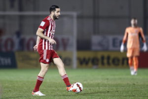 Ολυμπιακός – ΠΑΣ: Με τριάδα στην άμυνα και Ανδρούτσο-Βαλμπουενά βασικούς