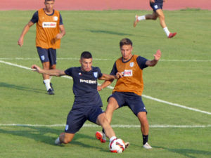 Ο Στάικος καταστρώνει τα τελικά πλάνα για το ματς της πρεμιέρας